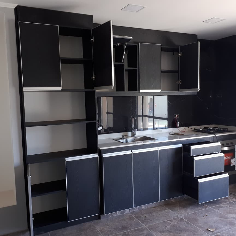 Decamp Amoblamiento de Cocinas