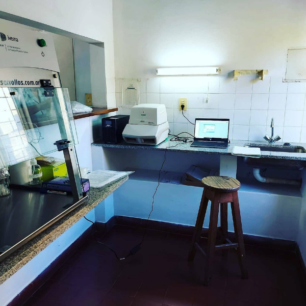 LM Laboratorio Mesopotámico de Diagnóstico Veterinario